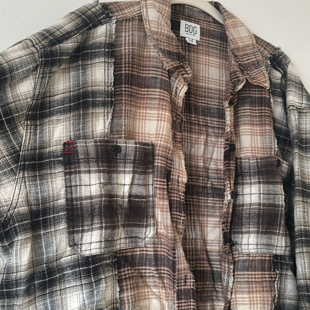 Womens Oversized BDG Distressed Flannel - size LARGE